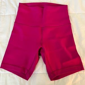 Lululemon Wunder Train 6” Shorts Ripened Raspberry Size 4
